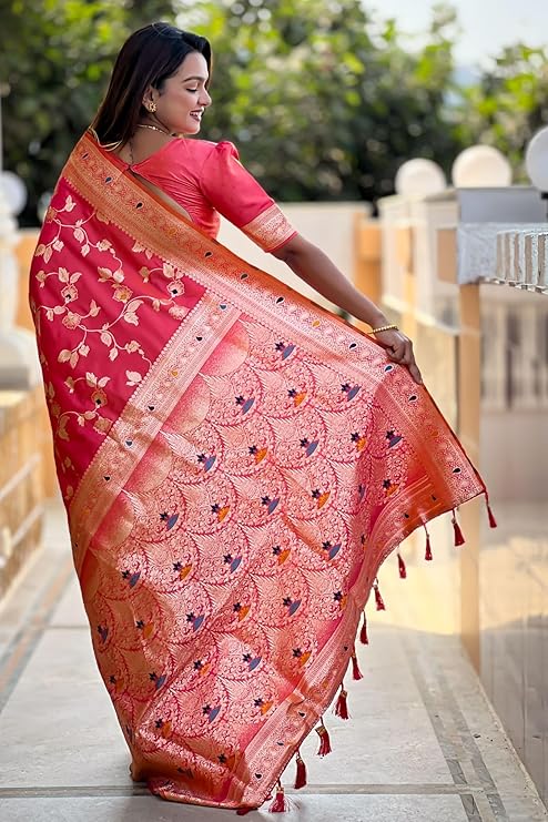 SGF11 Women's Kanjivaram Pure Soft Silk Handloom Saree Pure Golden Zari With Blouse Piece - Image 3